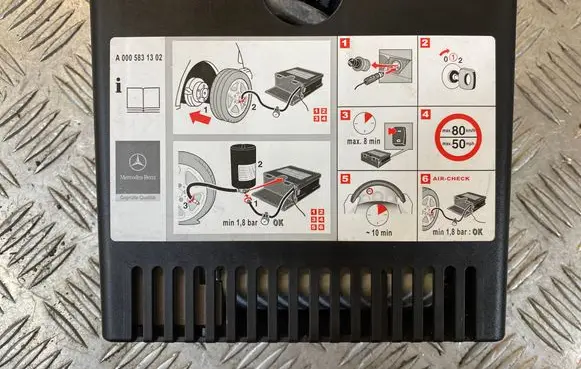 Mercedes-Benz E C207 W207 Tire air pump compressor A0005831302