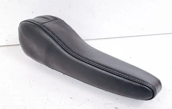Buick Encore I Armrest 