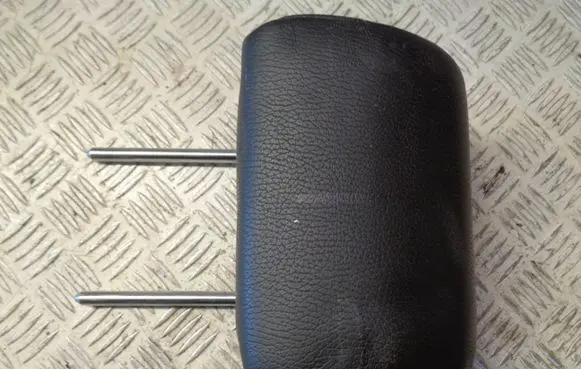 Chevrolet Captiva Rear seat headrest 