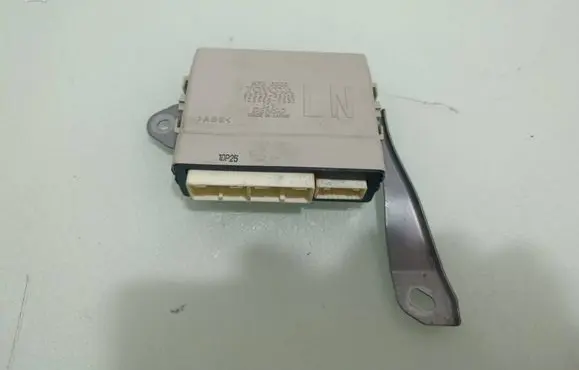 Lexus GS 250 350 300H 450H Door control unit/module 8922330110 1233007331