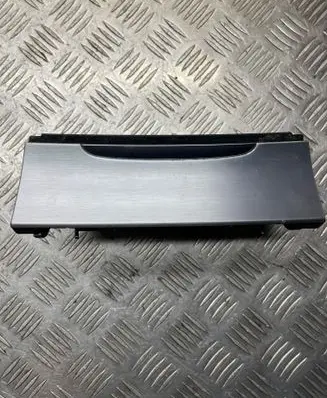 Ashtray (front)