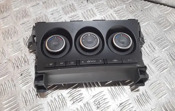 Mazda 3 II Climate control unit BHC461190