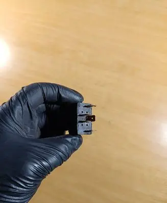 Audi A6 S6 C4 4A Central locking switch button 4A0962107