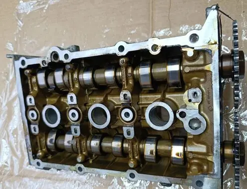 Skoda Roomster (5J) Camshaft 