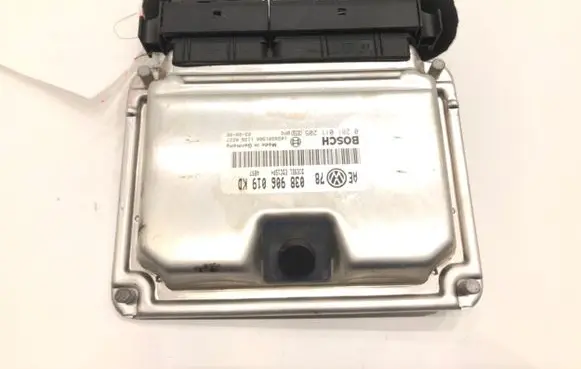 Volkswagen PASSAT B5.5 Engine control unit/module ECU 038986019KD