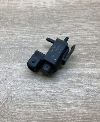 BMW 5 E60 E61 Turbo solenoid valve 1742712 72234100