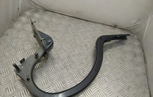 BMW 5 F10 F11 Tailgate/trunk/boot hinge