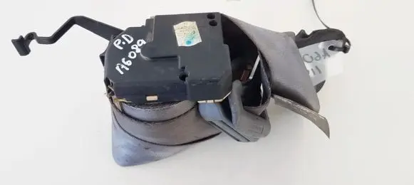 Renault Clio II Front seatbelt 30000932