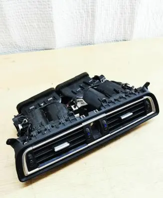 BMW 7 F01 F02 F03 F04 Dash center air vent grill 9115859