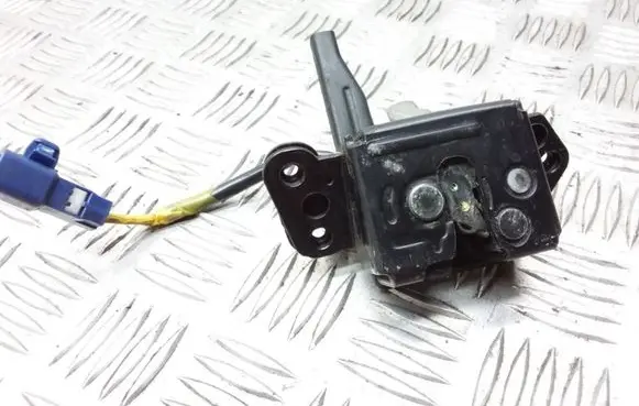 Toyota Yaris Tailgate/trunk/boot lock/catch/latch