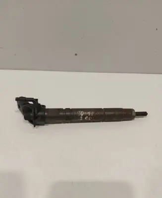 Mercedes-Benz Vito Viano W639 Fuel injector A646070 0445115069 090625