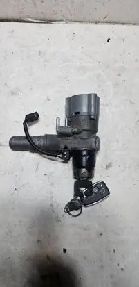 Mercedes-Benz E W124 Ignition lock 190001