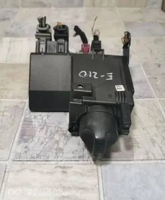 Mercedes-Benz E W210 Light switch 2105451804