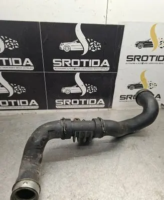 Mercedes-Benz CLK A209 C209 Intercooler hose/pipe A2035200095