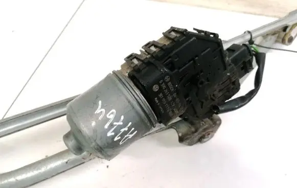 Skoda Superb B5 (3U) Wiper motor 3B1955113D 0390241528