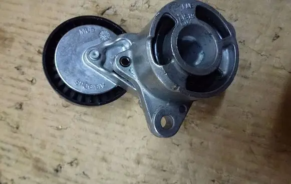 Mercedes-Benz X-class W470 Alternator belt tensioner A6542000070-T