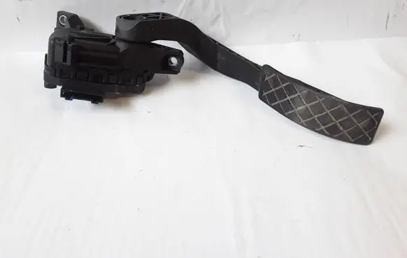 Audi A4 S4 B7 8E 8H Accelerator throttle pedal 8E1723523G 6PV00837506