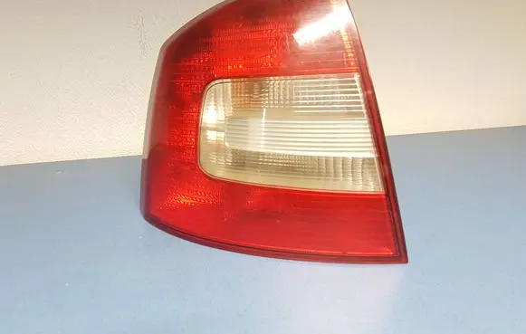 Skoda Octavia Mk2 (1Z) Rear/tail lights 1Z5945095B 1Z5945111B VP4SX13405B