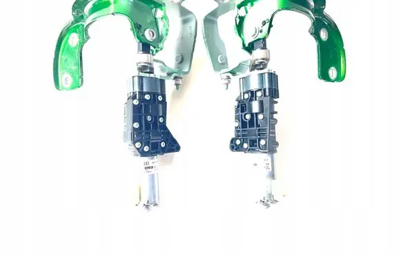 Audi A4 S4 B9 Tailgate/trunk/boot hinge 8W9827299
