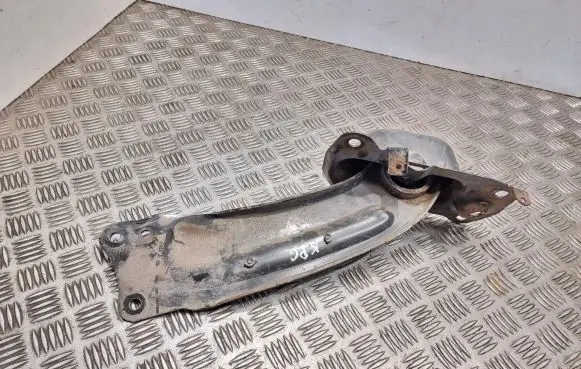 Volkswagen PASSAT B7 Rear control arm