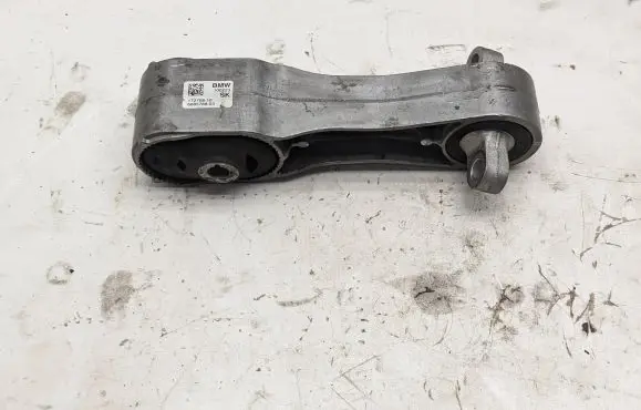 BMW 2 F46 Engine mount bracket 6885788 17276810 100223