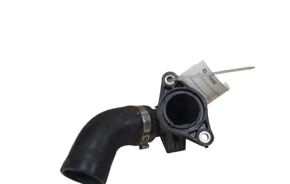 Mercedes-Benz A W176 Engine coolant pipe/hose 147138070