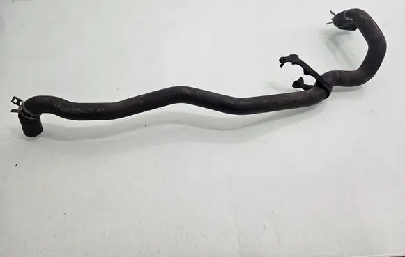 Engine coolant pipe/hose