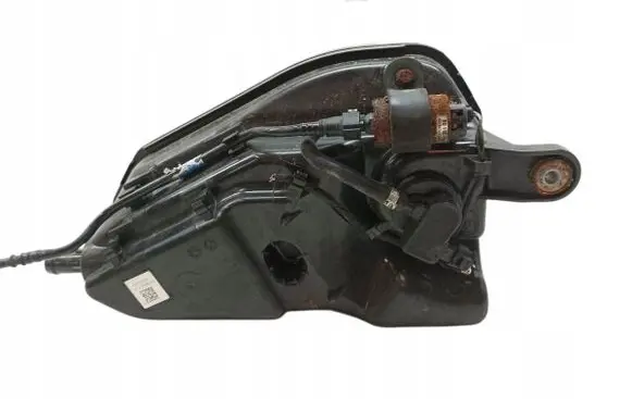 BMW 5 G30 G31 G38 AdBlue liquid reservoir 7381415