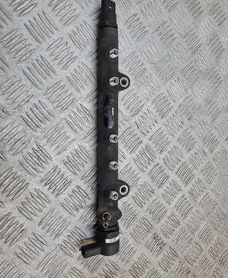Toyota Corolla E120 E130 Fuel main line pipe 0445214070 0174792 1077800252