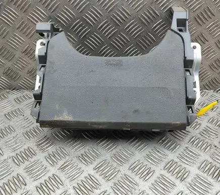 Mitsubishi L200 Knee airbag 7030A802