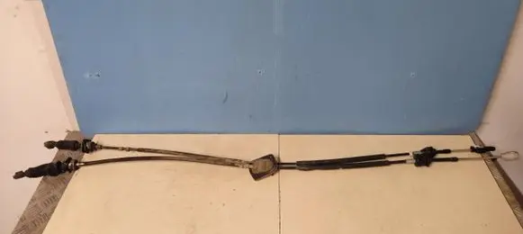 Mitsubishi Outlander Gear shift cable linkage 