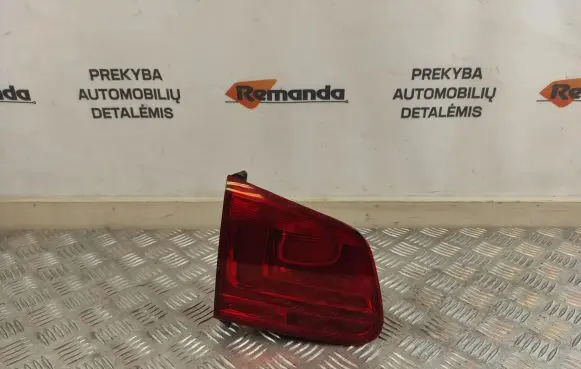 Volkswagen Tiguan Tailgate rear/tail lights 5N0945093H
