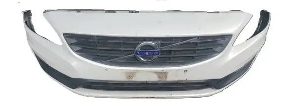 Volvo V60 Front bumper 31323831
