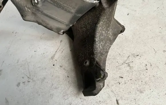 Audi A4 S4 B5 8D Engine mounting bracket 8D0199308F