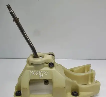 KIA Picanto Gear selector/shifter in gearbox 43700-07000