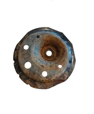 Subaru Impreza I Front shock absorber mounting bracket 