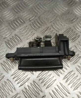 Mazda 3 I Tailgate/trunk/boot exterior handle