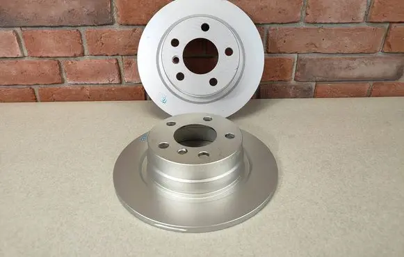 BMW 2 F22 F23 Rear brake disc 6792225