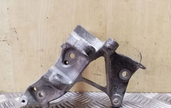 Ford Focus Generator/alternator bracket 9653249480