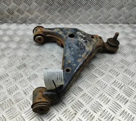 Toyota Hilux (AN10, AN20, AN30) Front lower control arm/wishbone 480680K040