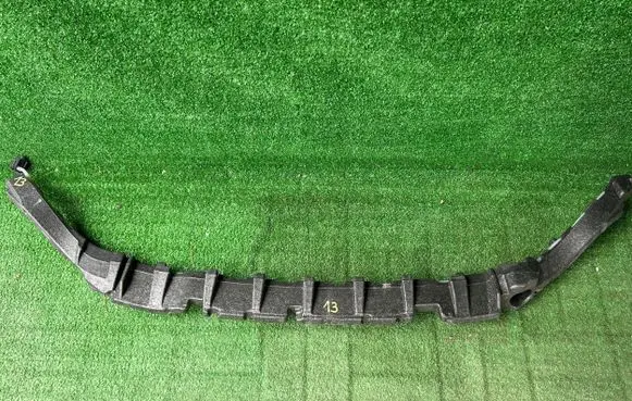 Volkswagen Tiguan Front bumper foam support bar 