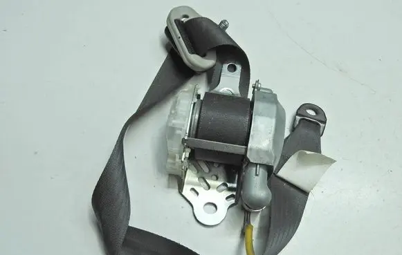 Suzuki SX4 Front seatbelt 84940-79J2 443385 7P2410P