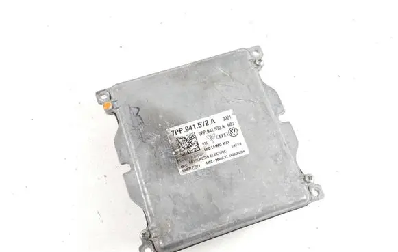 Headlight ballast module Xenon