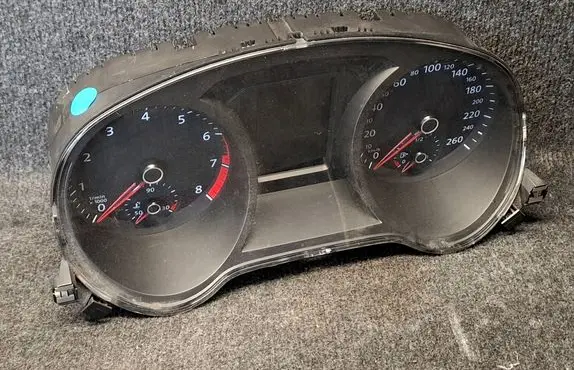 Volkswagen Jetta VI Speedometer (instrument cluster) 5C6920875