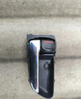 Subaru Legacy Front door interior handle