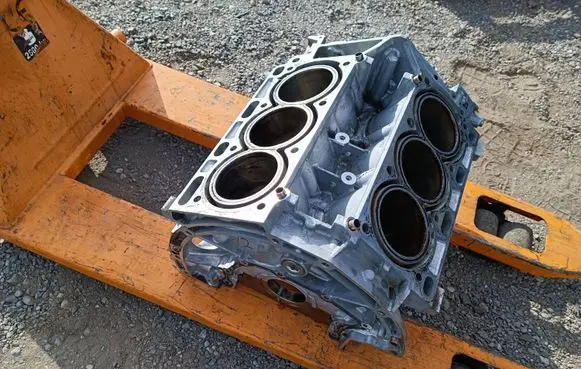 Ford Mustang V Engine block RF-BR3E6015FE