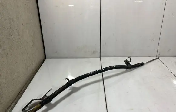 Hyundai Santa Fe Oil level dip stick 
