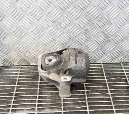 Audi A5 8T 8F Engine mount bracket 8R0199381