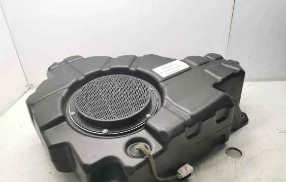 Jeep Grand Cherokee Subwoofer speaker 05064610AC