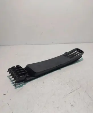 Volkswagen PASSAT B5 Front bumper lower grill VW99017 DC12002